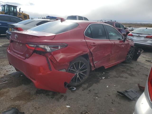 4T1G11BK6PU102966 - 2023 TOYOTA CAMRY SE NIGHT SHADE RED photo 3