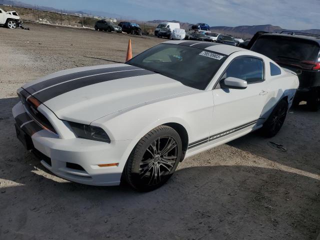 1ZVBP8AM4D5227525 - 2013 FORD MUSTANG WHITE photo 1