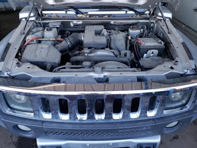 5GTEN13E288181239 - 2008 HUMMER H3 SILVER photo 11