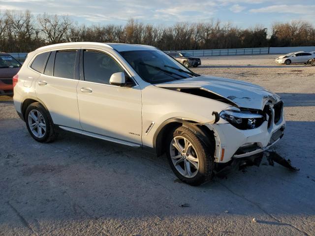 5UXTR9C55JLC79641 - 2018 BMW X3 XDRIVE30I WHITE photo 4