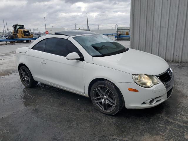 WVWDA71F37V001862 - 2007 VOLKSWAGEN EOS 2.0T SPORT WHITE photo 4