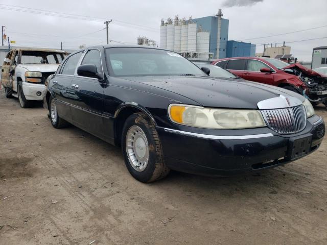 1LNHM81W51Y703455 - 2001 LINCOLN TOWN CAR EXECUTIVE BLACK photo 4