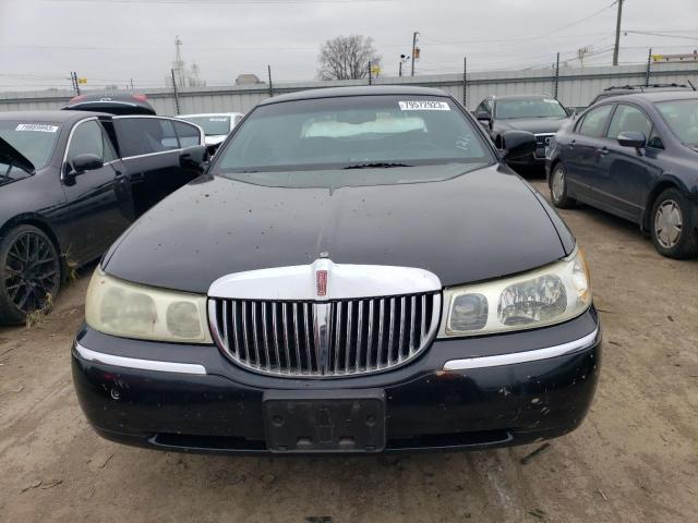 1LNHM81W51Y703455 - 2001 LINCOLN TOWN CAR EXECUTIVE BLACK photo 5