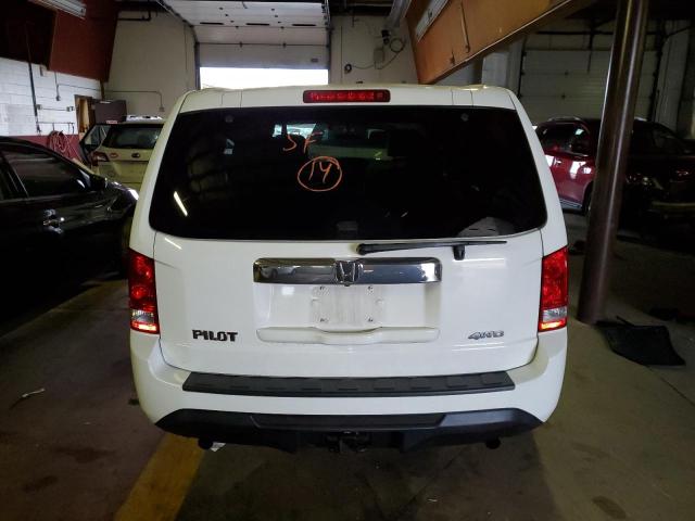 5FNYF4H29EB004796 - 2014 HONDA PILOT LX WHITE photo 6