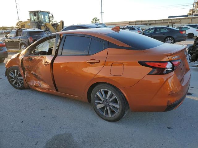 3N1CN8EV8LL809323 - 2020 NISSAN VERSA SV ORANGE photo 2