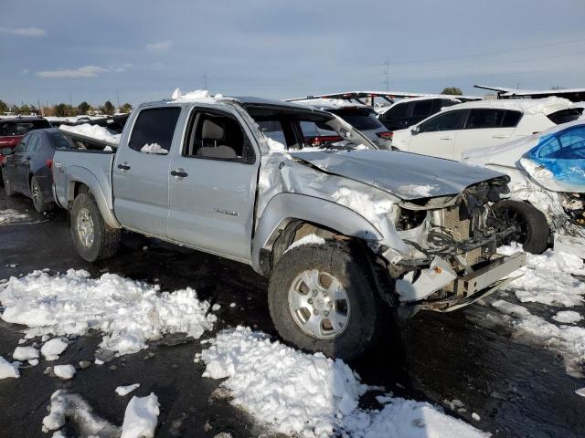 5TELU42N67Z417215 - 2007 TOYOTA TACOMA DOUBLE CAB SILVER photo 4