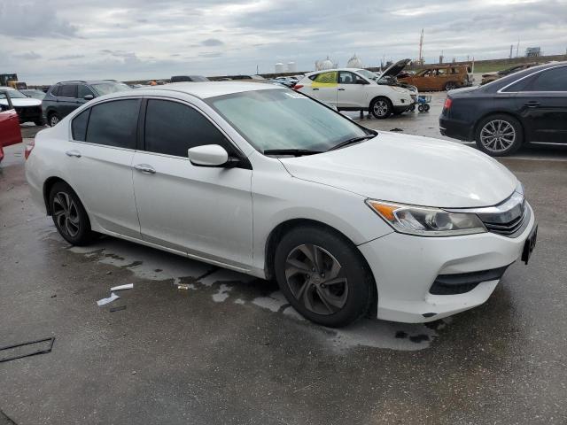 1HGCR2F34HA012739 - 2017 HONDA ACCORD LX WHITE photo 4