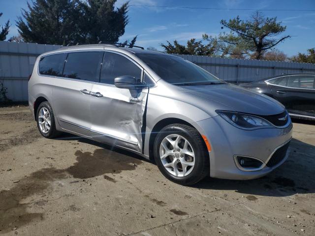 2C4RC1BG7HR794849 - 2017 CHRYSLER PACIFICA TOURING L SILVER photo 4