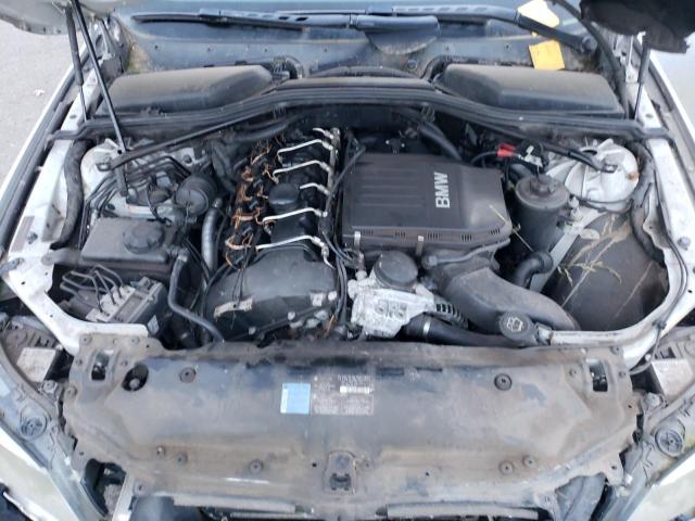 WBANV93528CZ67574 - 2008 BMW 535 XI Argent photo 11