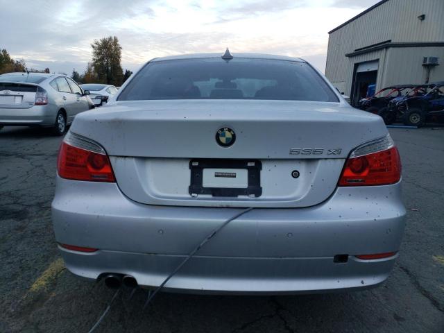 WBANV93528CZ67574 - 2008 BMW 535 XI Argent photo 6