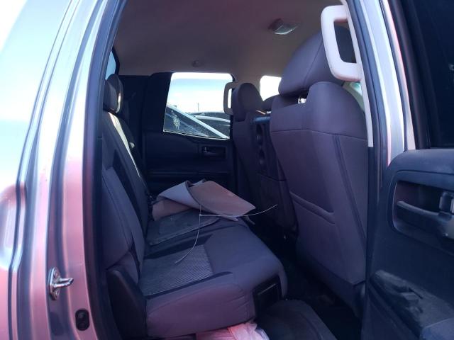 5TFRM5F1XEX070189 - 2014 TOYOTA TUNDRA DOUBLE CAB SR/SR5 SILVER photo 10