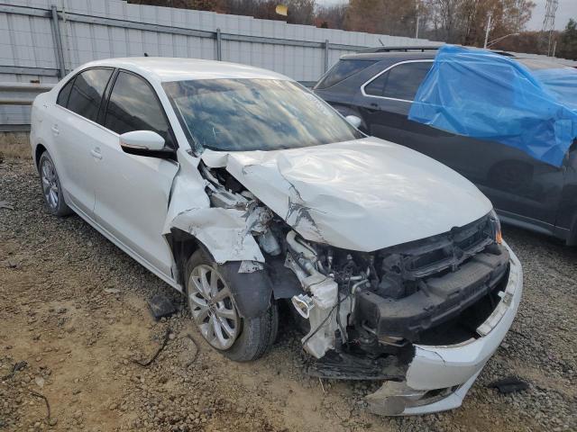 3VWD07AJ9EM324356 - 2014 VOLKSWAGEN JETTA SE WHITE photo 4