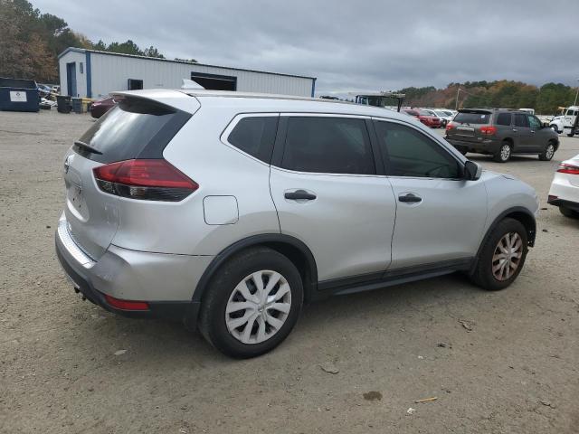 5N1AT2MT6JC762739 - 2018 NISSAN ROGUE S SILVER photo 3