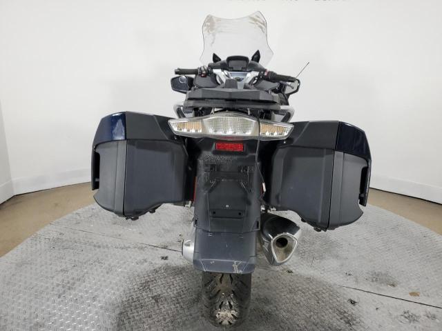 WB10A1301HZ431711 - 2017 BMW R1200 RT BLACK photo 4
