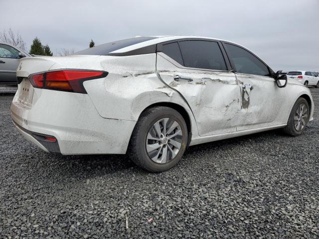 1N4BL4BV2KC154555 - 2019 NISSAN ALTIMA S WHITE photo 3