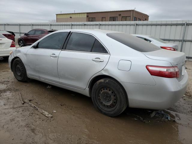 4T4BE46K68R033312 - 2008 TOYOTA CAMRY CE SILVER photo 2