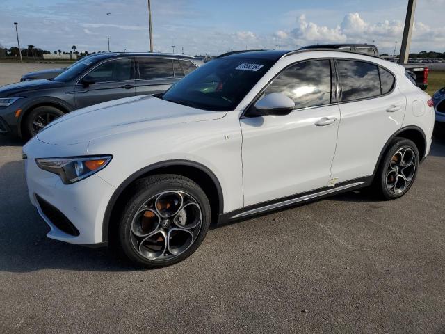 ZASPAKBN7P7D55322 - 2023 ALFA ROMEO STELVIO TI WHITE photo 1