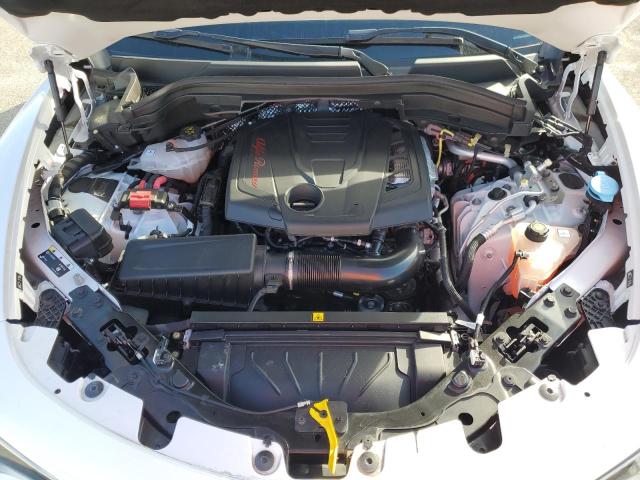 ZASPAKBN7P7D55322 - 2023 ALFA ROMEO STELVIO TI WHITE photo 12