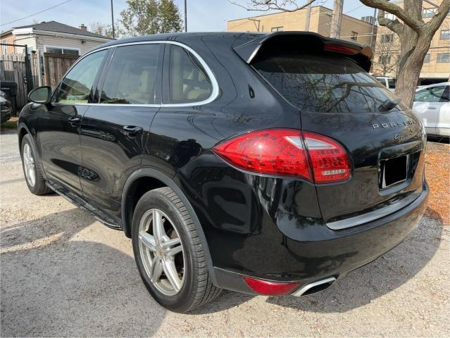 WP1AB2A25CLA49089 - 2012 PORSCHE CAYENNE S BLACK photo 3