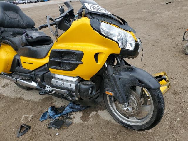 1HFSC47H9AA903932 - 2010 HONDA GL1800 YELLOW photo 9