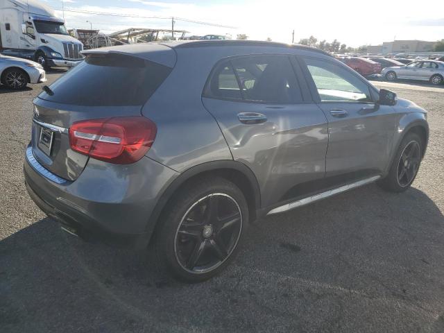 WDCTG4EB6HJ286821 - 2017 MERCEDES-BENZ GLA 250 CHARCOAL photo 3