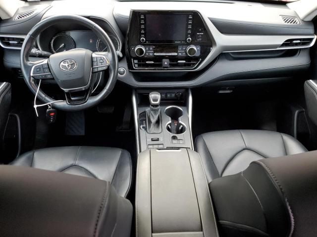 5TDGZRBH7MS063188 - 2021 TOYOTA HIGHLANDER XLE RED photo 8