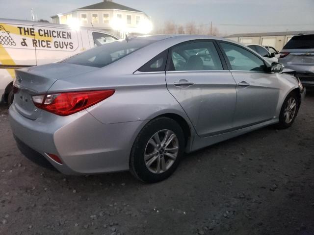 5NPEB4AC4EH940473 - 2014 HYUNDAI SONATA GLS SILVER photo 3