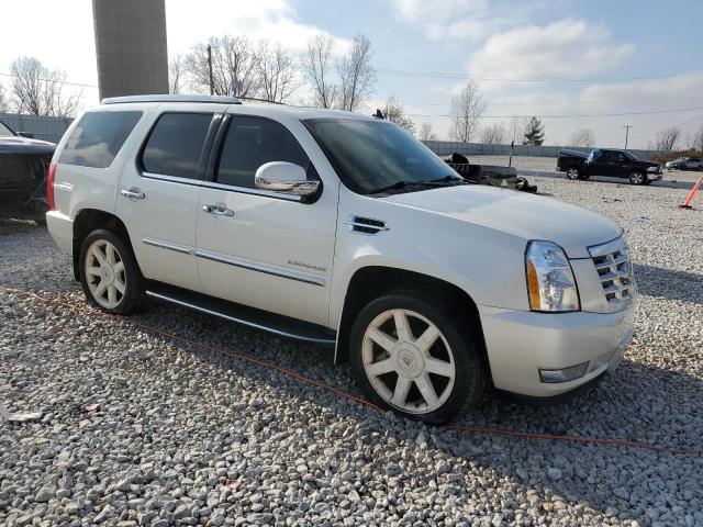 1GYS4BEF6CR156463 - 2012 CADILLAC ESCALADE LUXURY WHITE photo 4