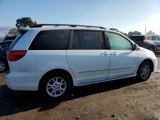 5TDBA22C04S010149 - 2004 TOYOTA SIENNA XLE WHITE photo 3