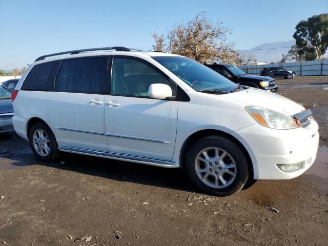 5TDBA22C04S010149 - 2004 TOYOTA SIENNA XLE WHITE photo 4