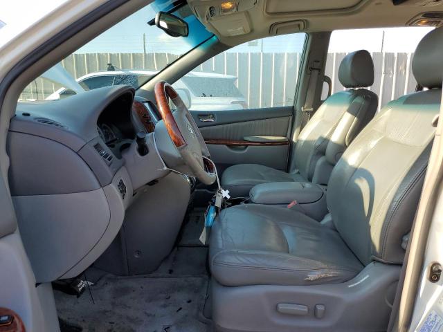 5TDBA22C04S010149 - 2004 TOYOTA SIENNA XLE WHITE photo 7