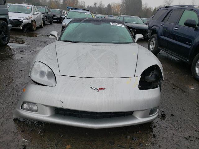 1G1YY24U055110232 - 2005 CHEVROLET CORVETTE SILVER photo 5