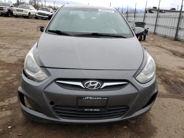 KMHCT4AE0EU673789 - 2014 HYUNDAI ACCENT GLS GRAY photo 5