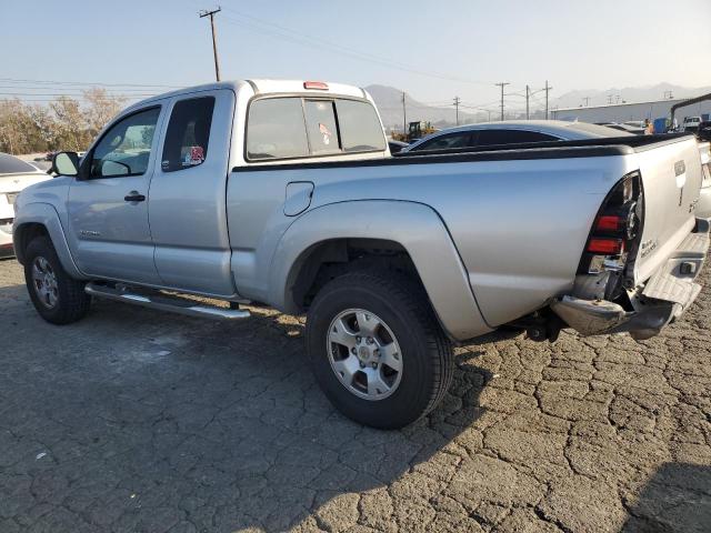 5TETU62N46Z181190 - 2006 TOYOTA TACOMA PRERUNNER ACCESS CAB GRAY photo 2