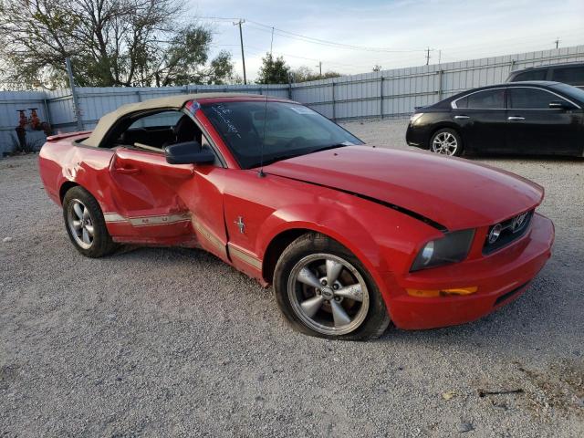 1ZVFT84N175228573 - 2007 FORD MUSTANG RED photo 4