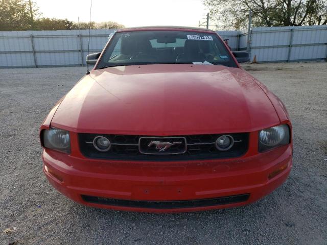 1ZVFT84N175228573 - 2007 FORD MUSTANG RED photo 5