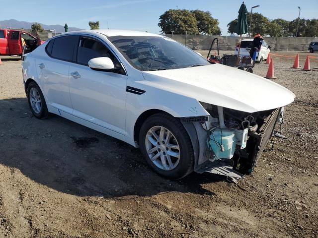 KNAGM4A70D5333682 - 2013 KIA OPTIMA LX WHITE photo 4