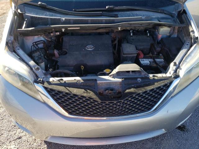 5TDYK3DC1FS592047 - 2015 TOYOTA SIENNA XLE SILVER photo 12