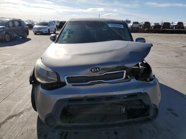 KNDJN2A22E7060636 - 2014 KIA SOUL GRAY photo 5