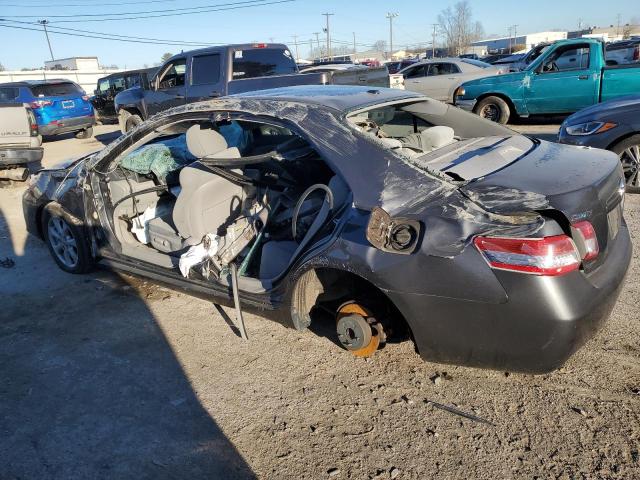 4T1BF3EK1BU222895 - 2011 TOYOTA CAMRY BASE GRAY photo 2