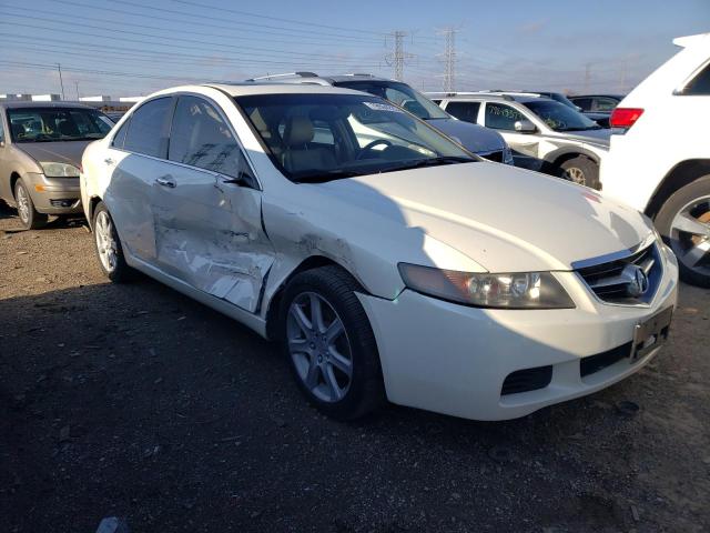 JH4CL96904C043724 - 2004 ACURA TSX WHITE photo 4