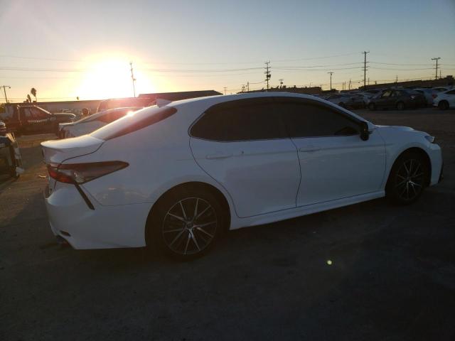 4T1G11AK2PU101265 - 2023 TOYOTA CAMRY SE NIGHT SHADE WHITE photo 3