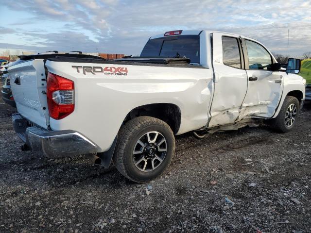 5TFUW5F14GX534407 - 2016 TOYOTA TUNDRA DOUBLE CAB SR/SR5 WHITE photo 3