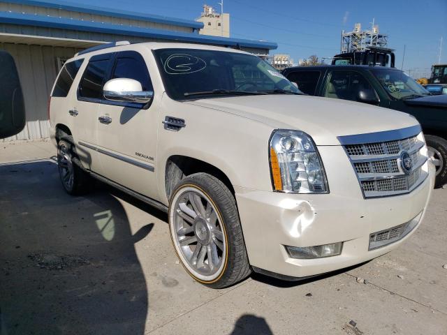 1GYS3DEF8BR365474 - 2011 CADILLAC ESCALADE PLATINUM WHITE photo 4