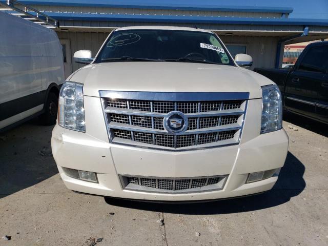 1GYS3DEF8BR365474 - 2011 CADILLAC ESCALADE PLATINUM WHITE photo 5