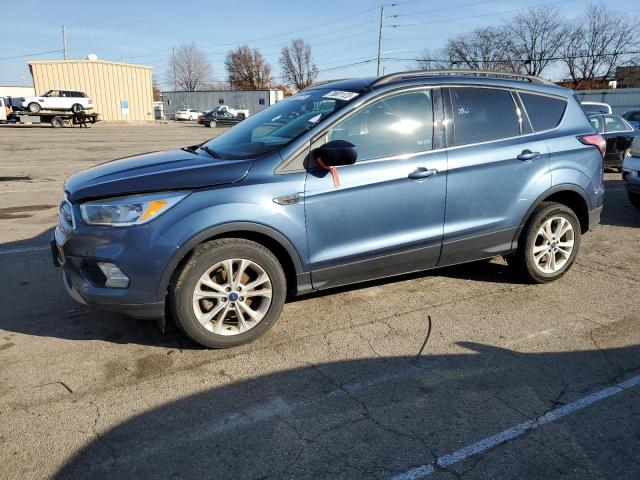 1FMCU0GD5JUA02858 - 2018 FORD ESCAPE SE BLUE photo 1