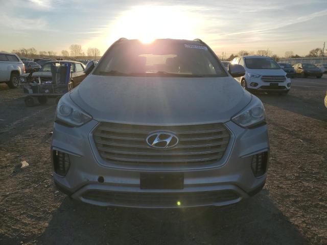 KM8SN4HF0HU202444 - 2017 HYUNDAI SANTA FE SE GRAY photo 5