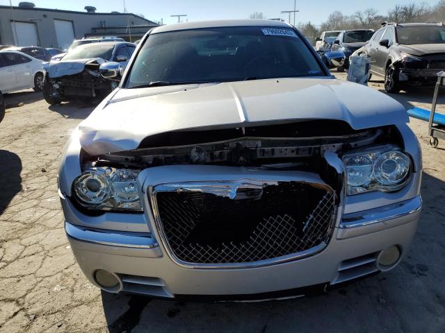 2C3CA6CT9AH140228 - 2010 CHRYSLER 300C SILVER photo 5