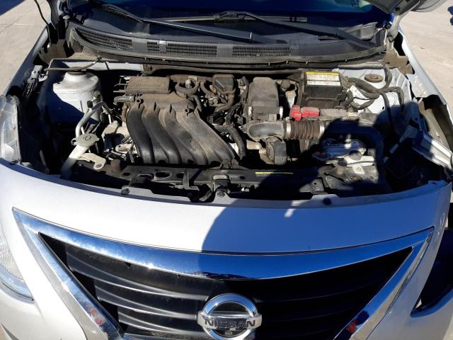 3N1CN7AP6KL877216 - 2019 NISSAN VERSA S SILVER photo 11