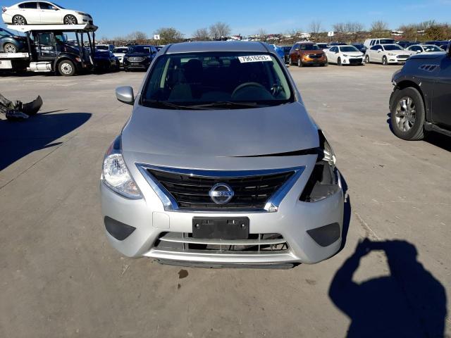 3N1CN7AP6KL877216 - 2019 NISSAN VERSA S SILVER photo 5